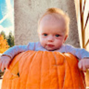 Meet your Posher, Caroline